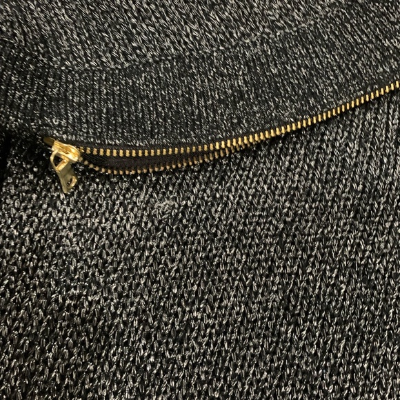 Gap Short Sleeve  Light weight Sweater. Size Large - Picture 6 of 13